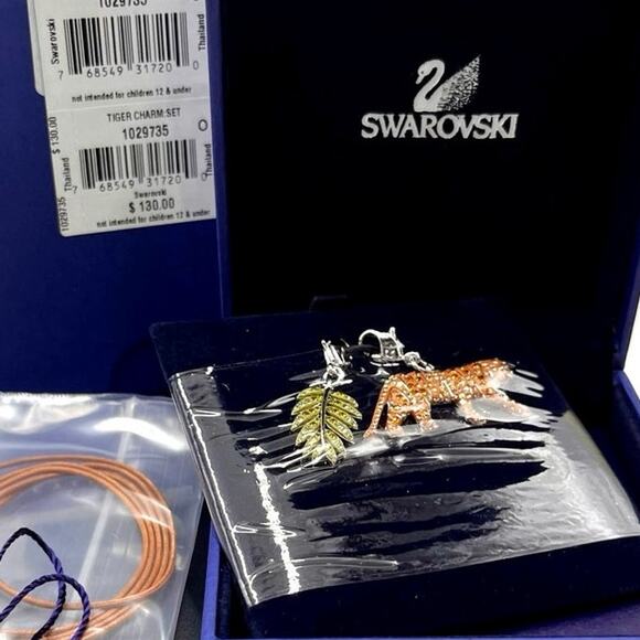 Swarovski Crystal VNTG "Endangered Wildlife" 1029735 Tiger and Palm Charms Set - Picture 2 of 7